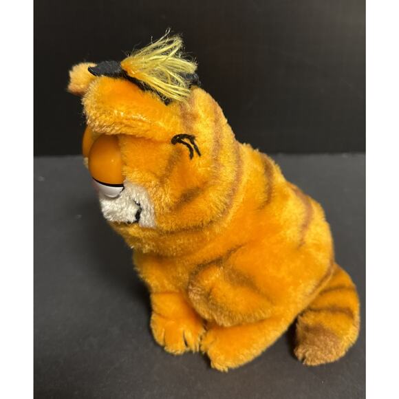 Garfield Orange Cat 1981 Dakin 8" Plush Graduation Stuffed Animal Cap Vintage - Picture 2 of 7